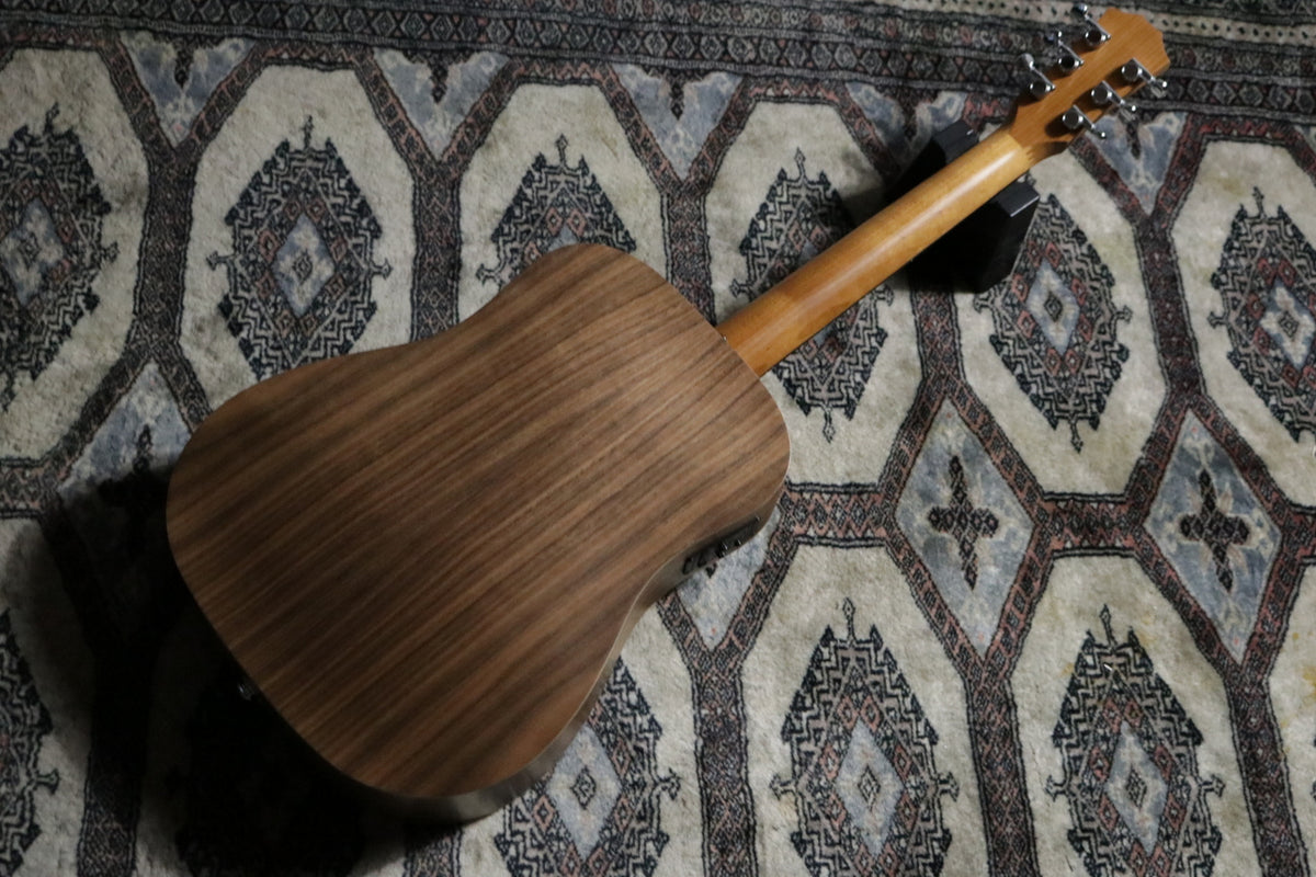 Taylor [Trial video available] BT1e (Baby Taylor-e Walnut) [Taylor-authorized repair man staffed store]