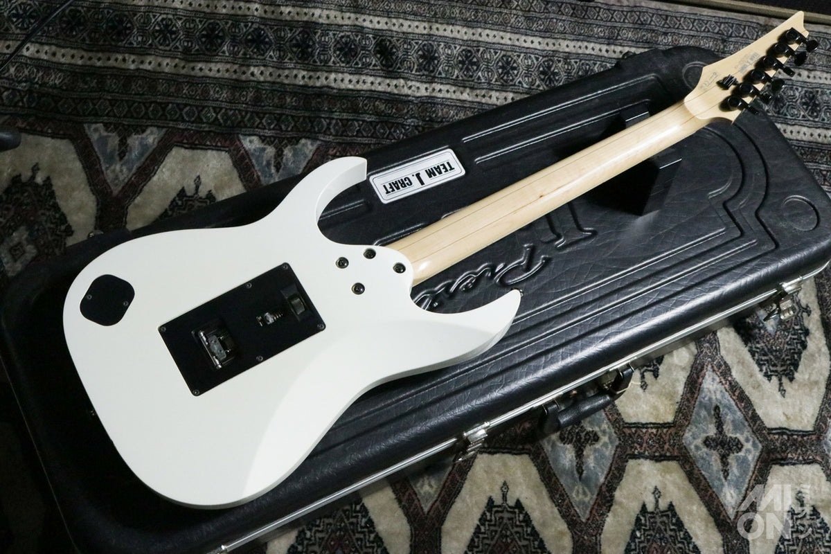 Ibanez RG2550MZ Galaxy White 2009