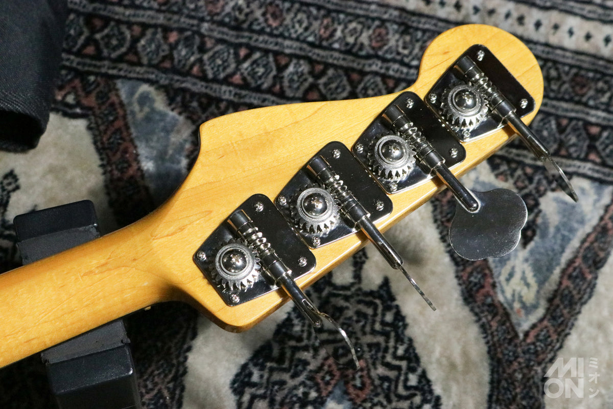 Fender Japan Precision Bass PB70-70US
