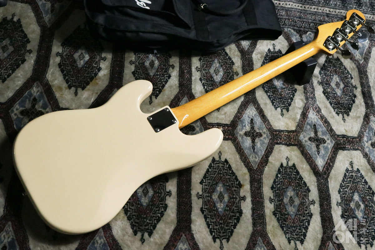 Fender Japan Precision Bass PB70-70US