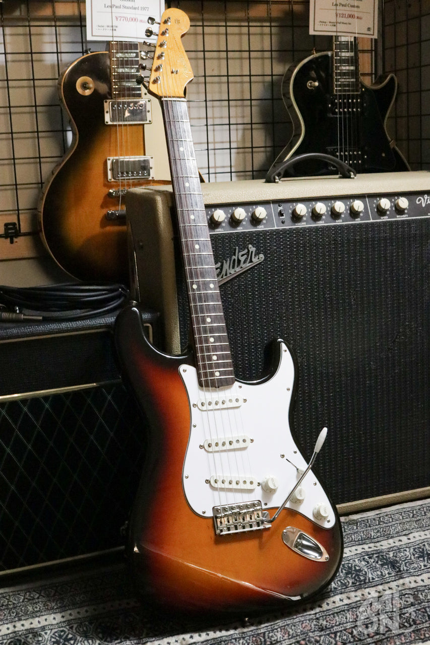 Fender Japan ST-62 Sunburst #P027036