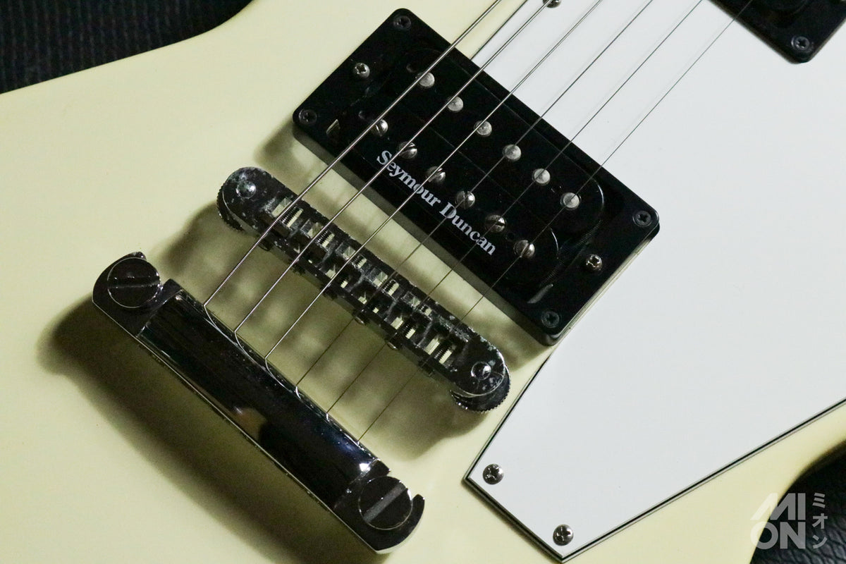 Gibson Explorer Classic White 2008 w/ Seymour Duncan Pickups