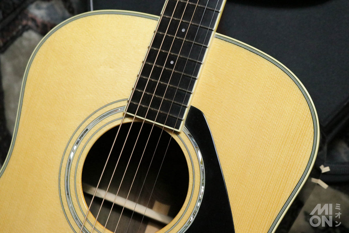 YAMAHA LL6 2010