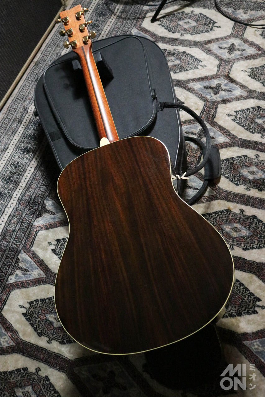YAMAHA LL6 2010