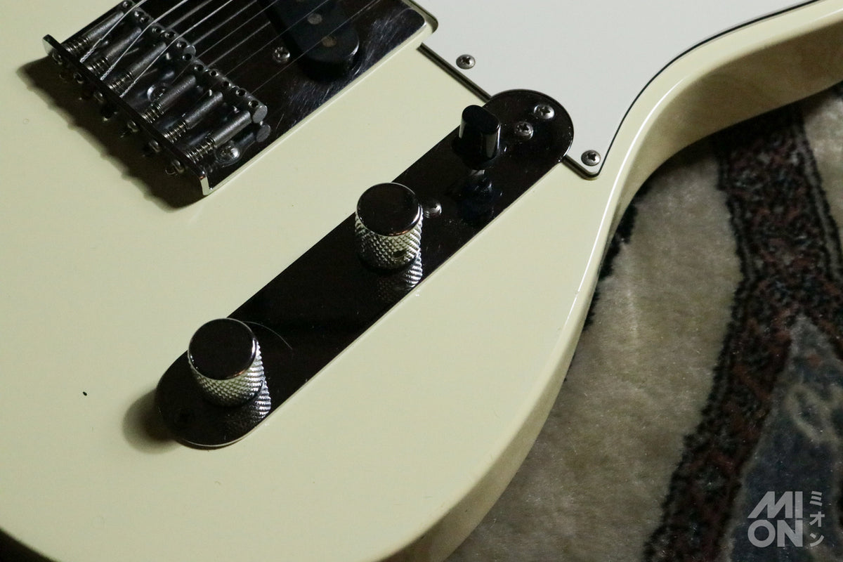 Fender Japan TL33-M Vintage White