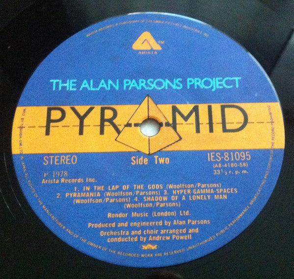 Pyramid = ピラミッド